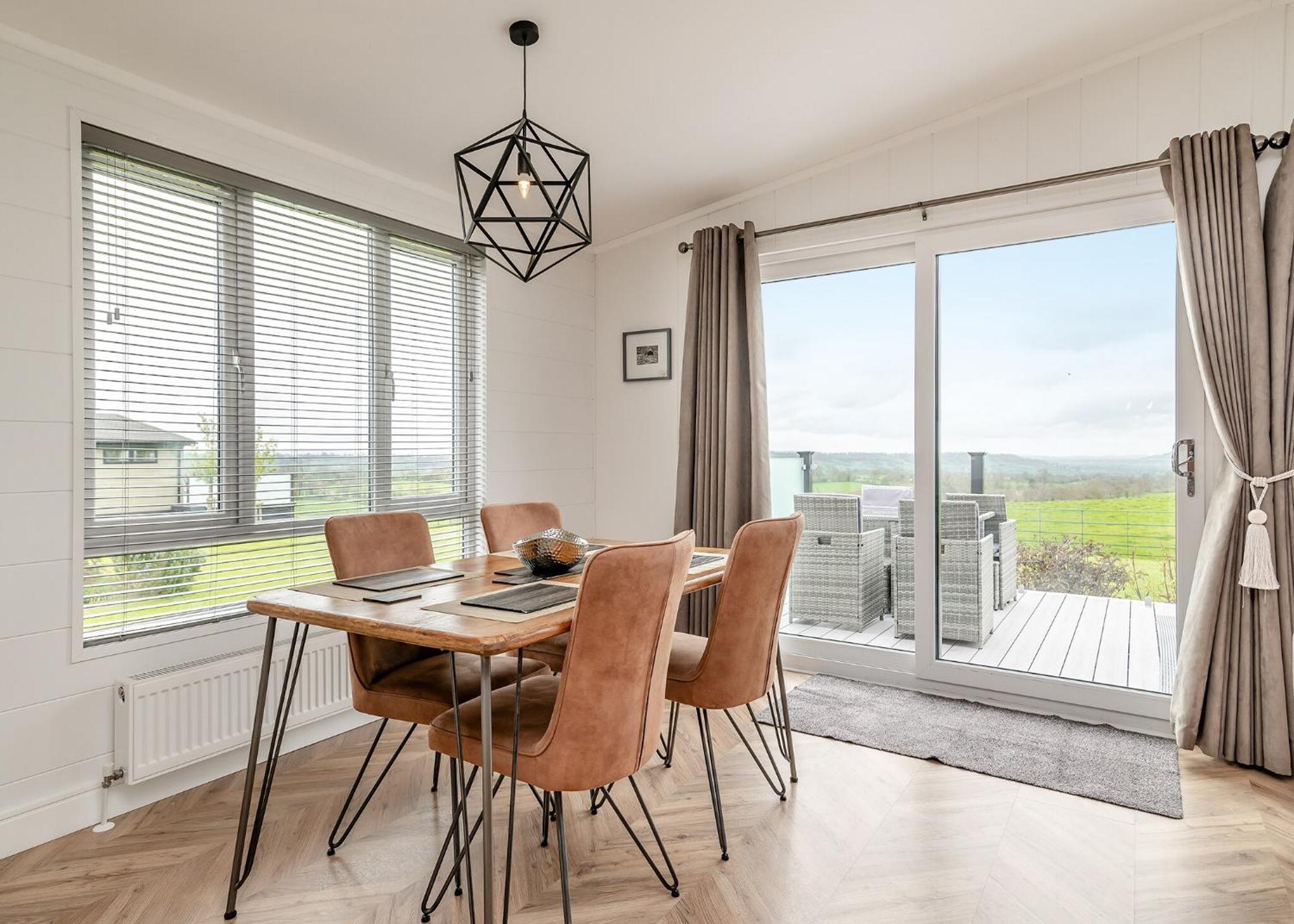 Midsomer Lodges Pilton Phòng bức ảnh
